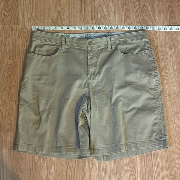 Lee Riders Shorts - Picture 5 of 5